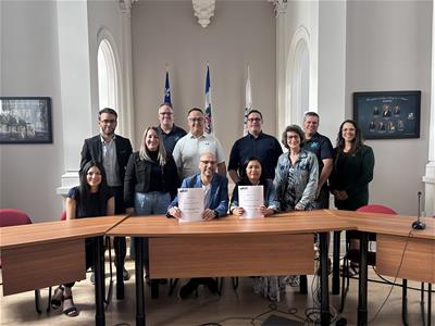 LA MUNICIPALITÉ DE SAINT-ROCH-DE-L’ACHIGAN ET LES COLS BLANCS ENTÉRINENT UNE NOUVELLE CONVENTION COLLECTIVE