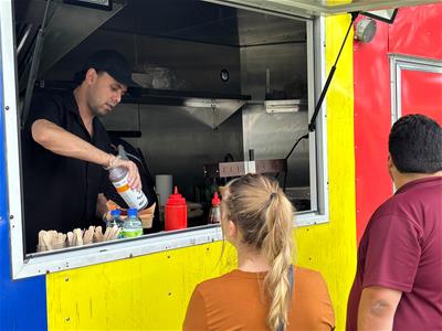 Les employés municipaux à l'honneur lors d'un dîner estival